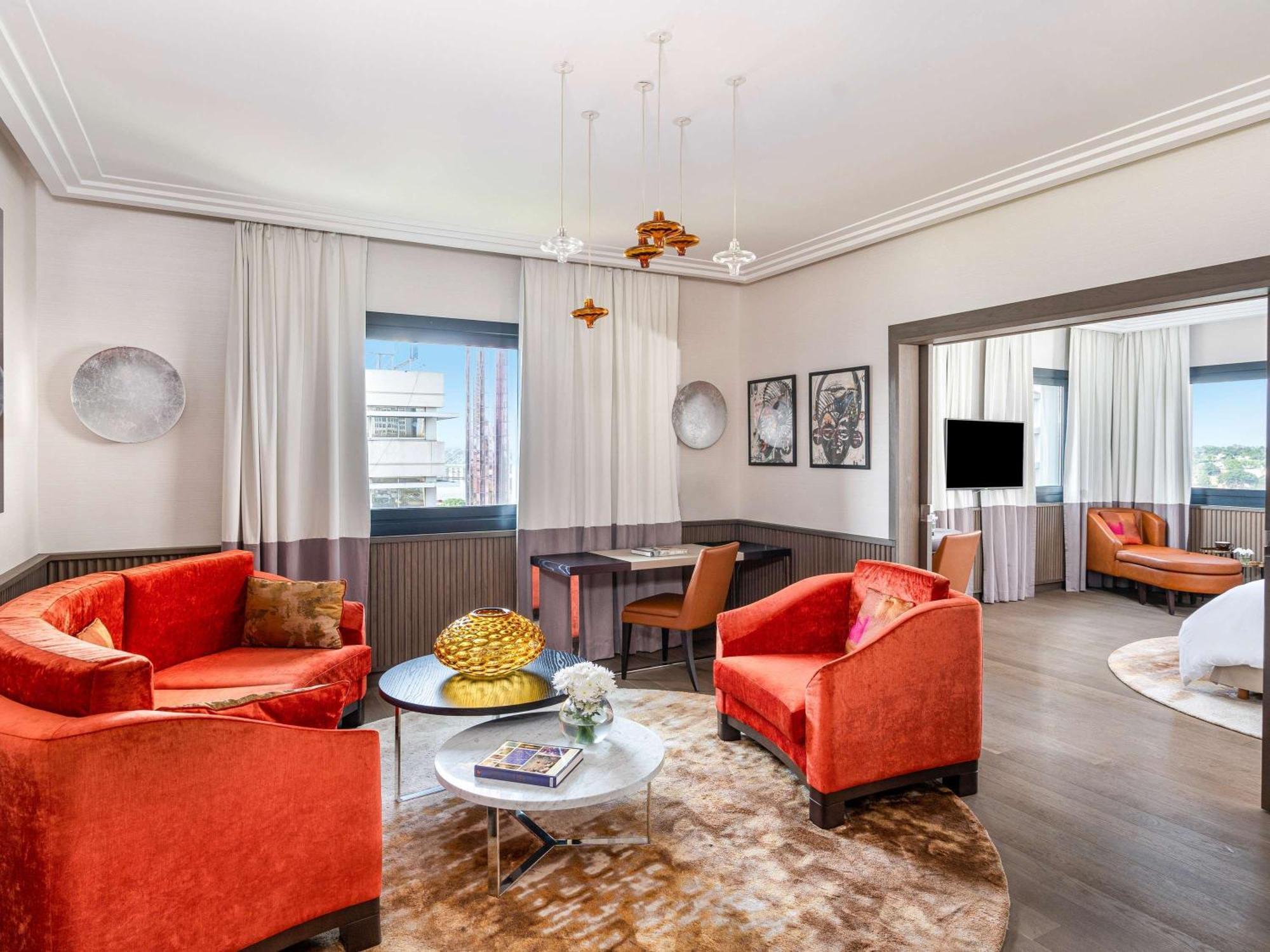 Moevenpick Hotel Abidjan Bagian luar foto