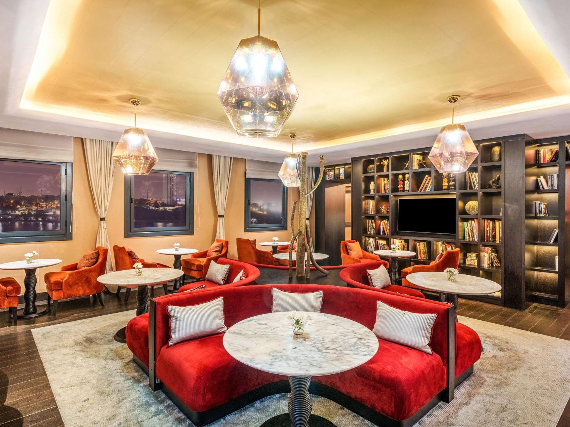 Moevenpick Hotel Abidjan Bagian luar foto