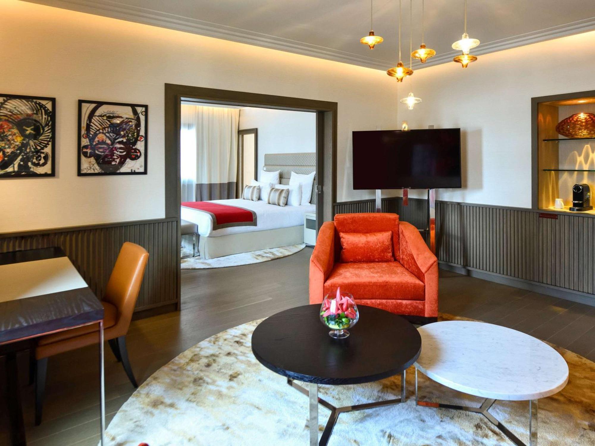 Moevenpick Hotel Abidjan Bagian luar foto